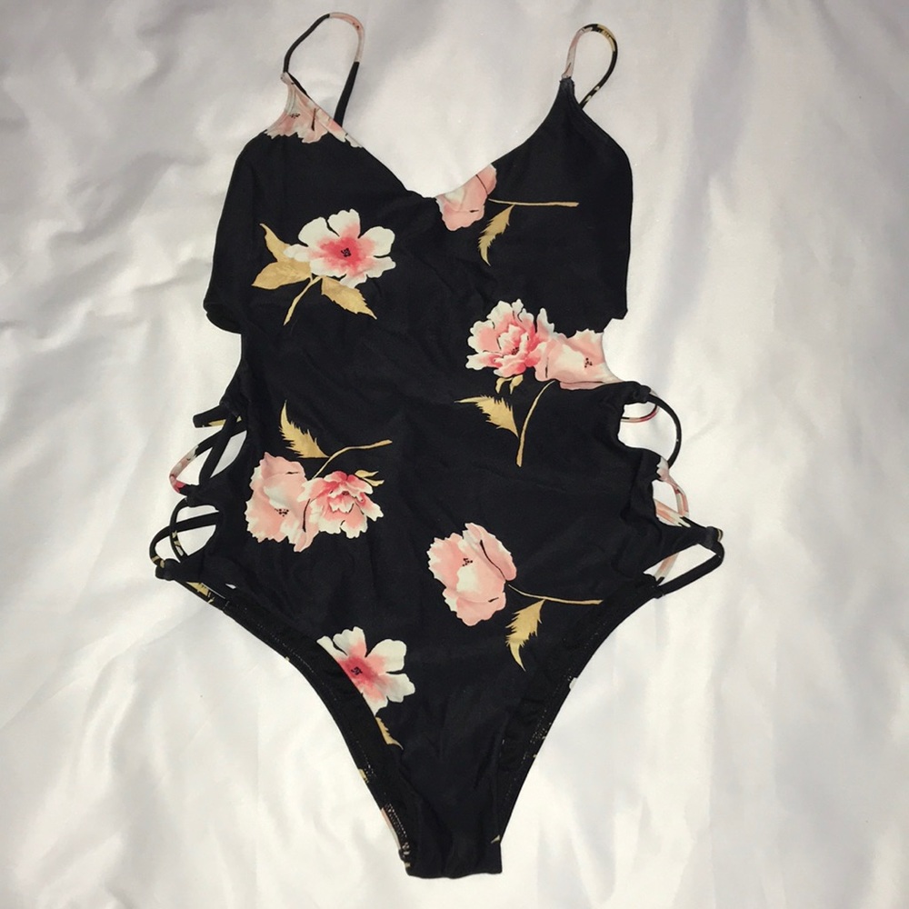 One piece swimsuit